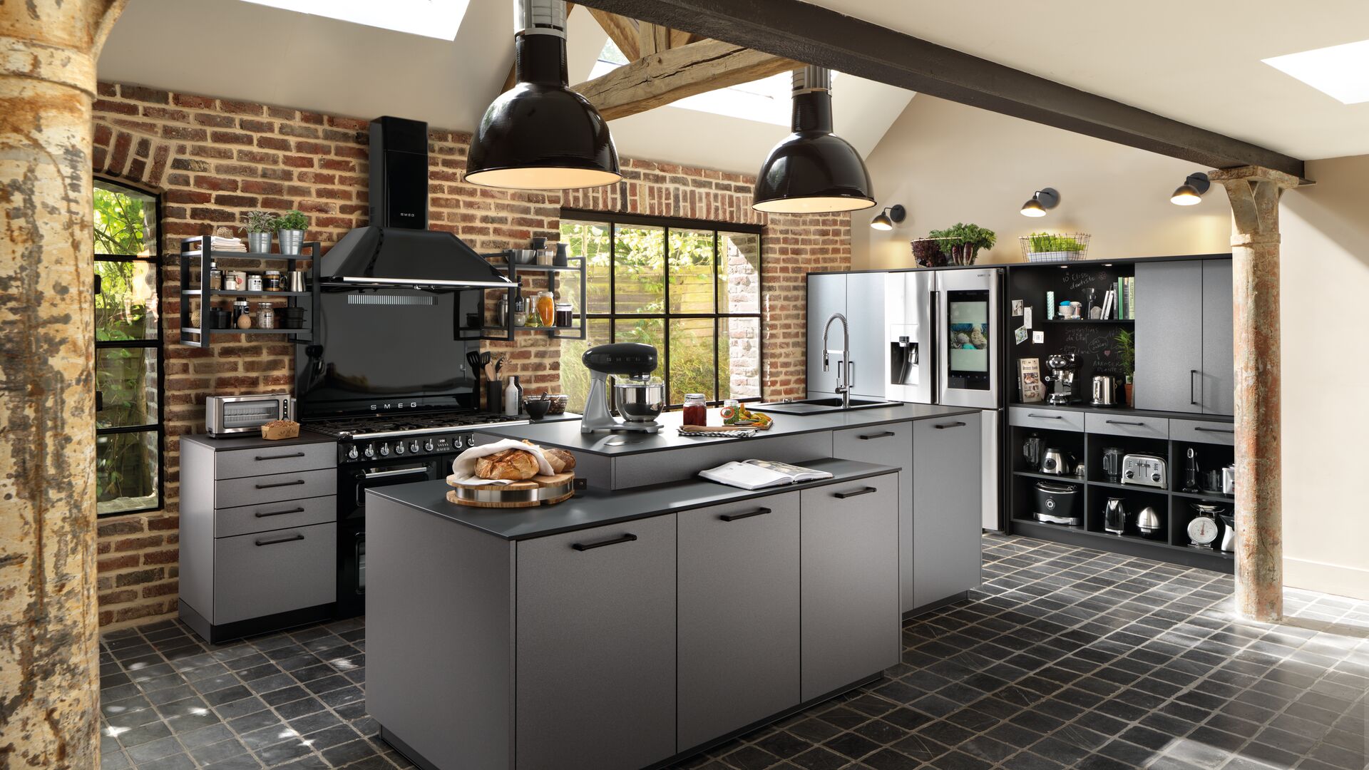 Industrielle – Divers